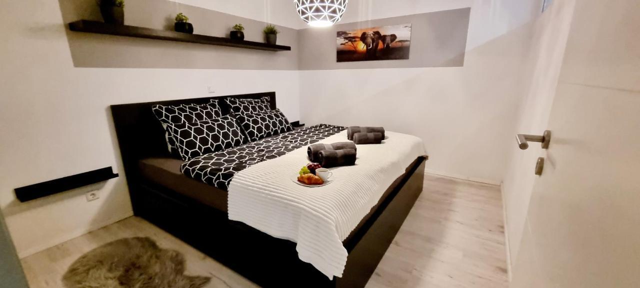 New Modern Selfcheckin Publicfreeparking Highspeed Wifi Kingsizebed Leilighet Baden-Baden Eksteriør bilde