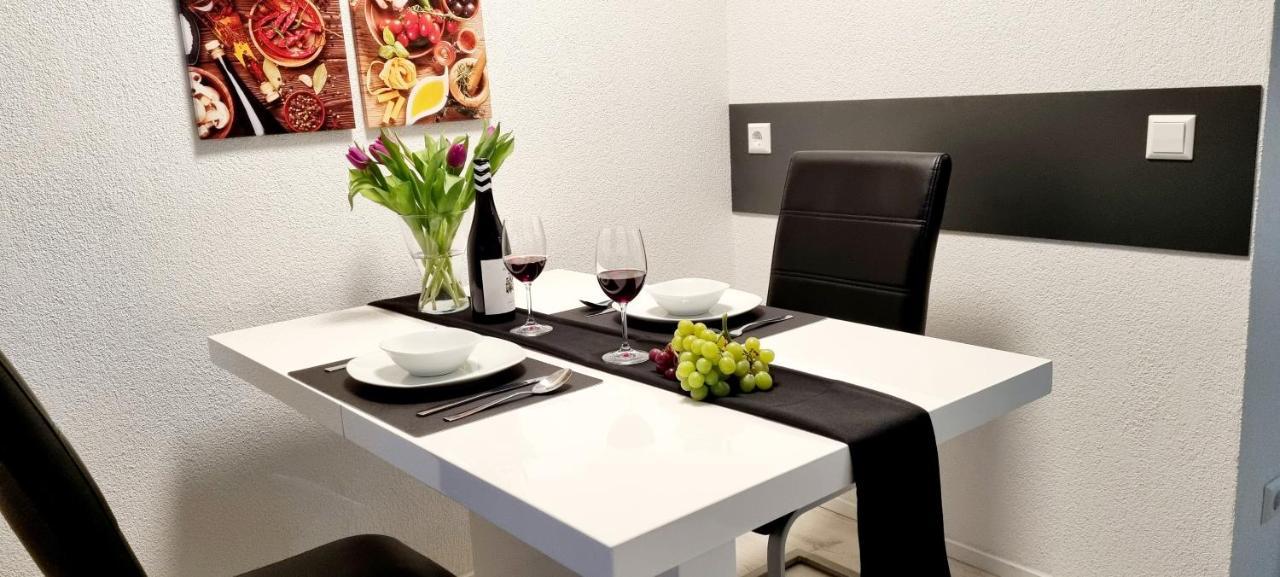 New Modern Selfcheckin Publicfreeparking Highspeed Wifi Kingsizebed Leilighet Baden-Baden Eksteriør bilde